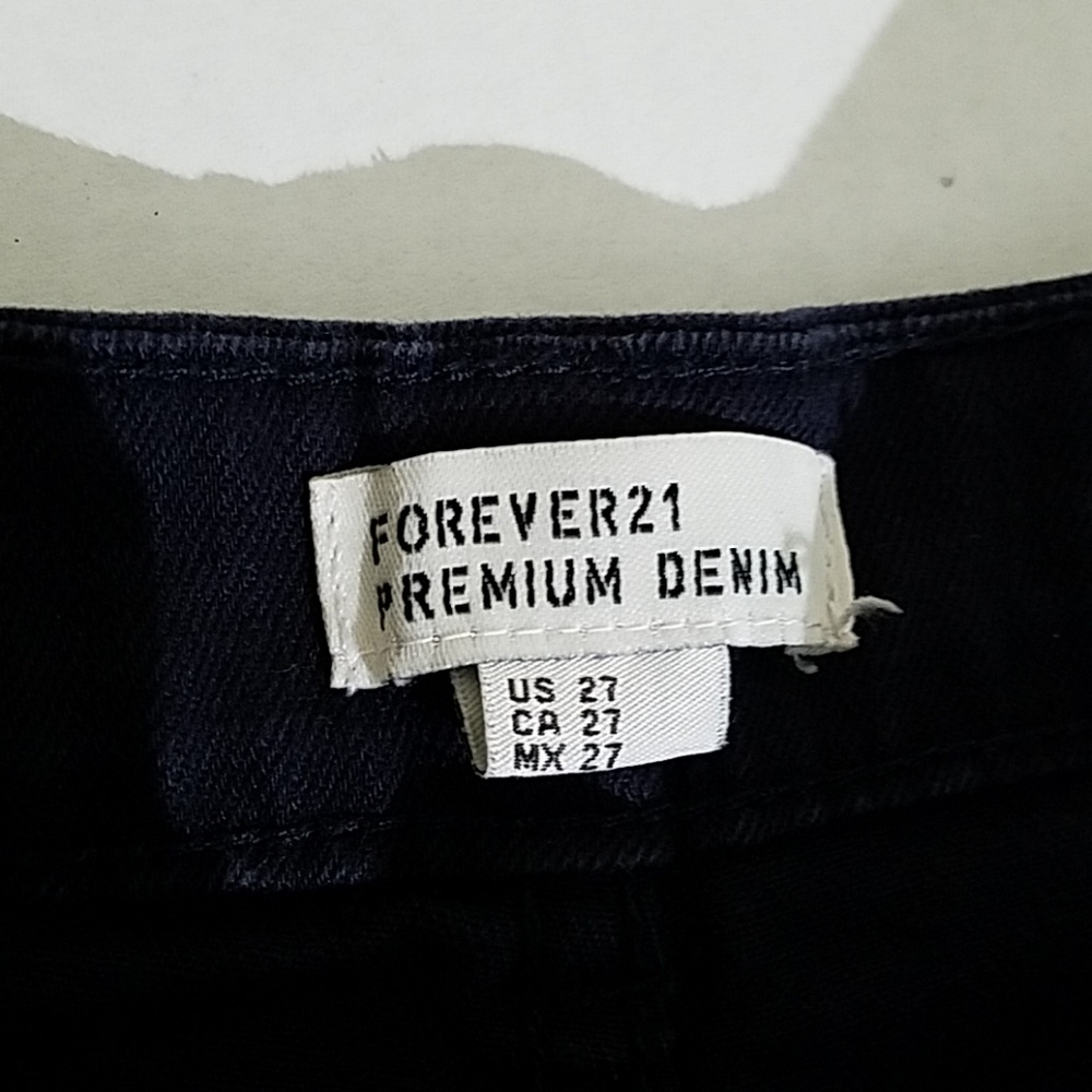 Forever 21 denim cutoffs shorts Women size(27) A17 - Picture 4 of 4